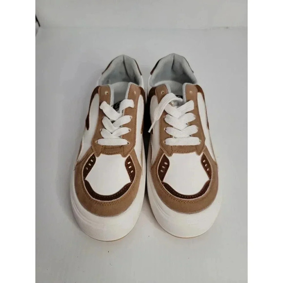 CCDB womens lace up brown white low top sneaker shoes size 7 Medium - Picture 1 of 7